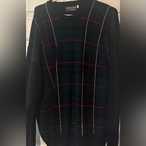 Round tree & Yorke pre owned Men’s XL sweater.